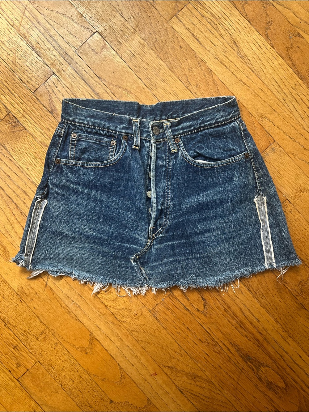 Vintage Levi’s denim skirt